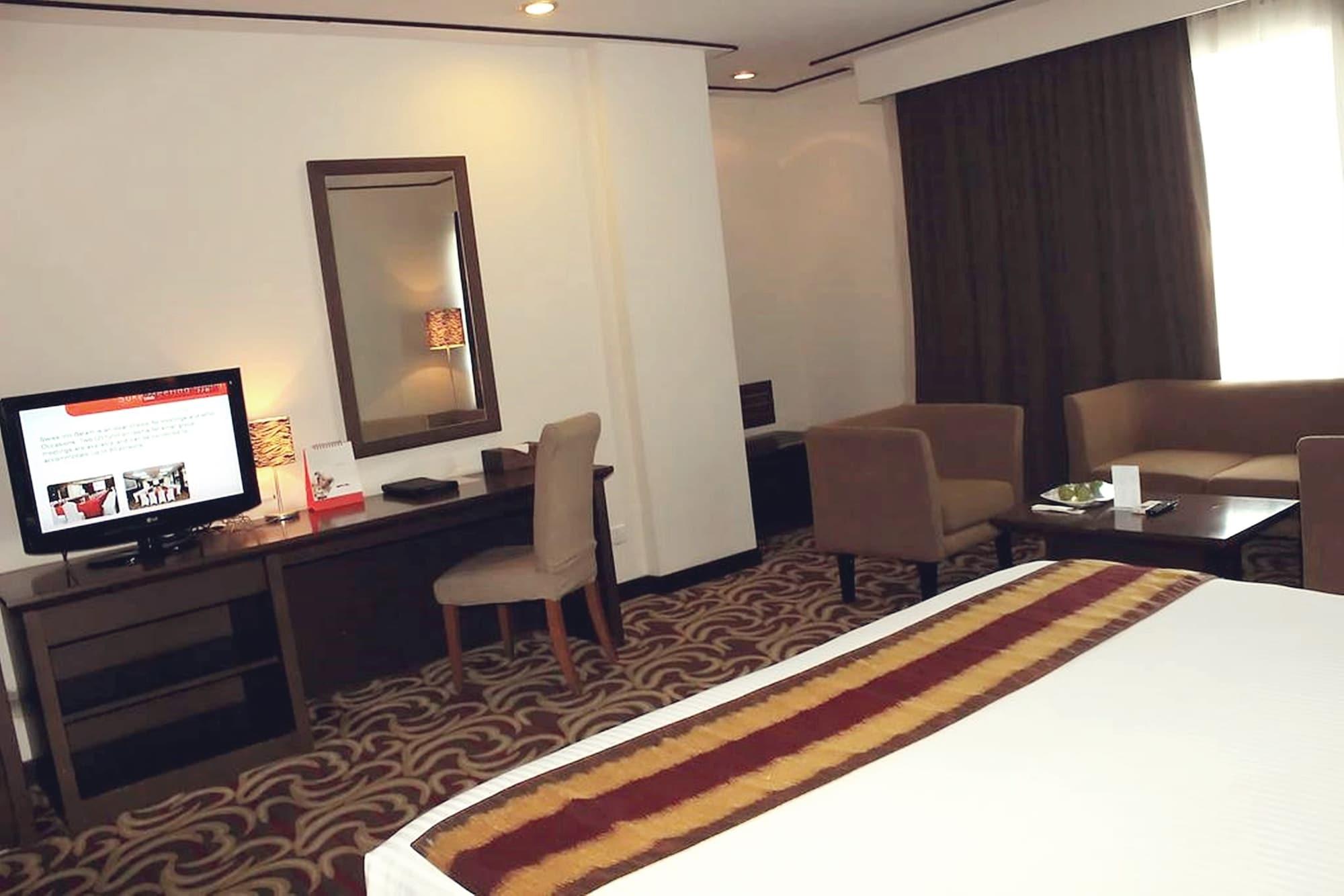Swiss-Belinn Baloi Batam Nagoya Eksteriør bilde