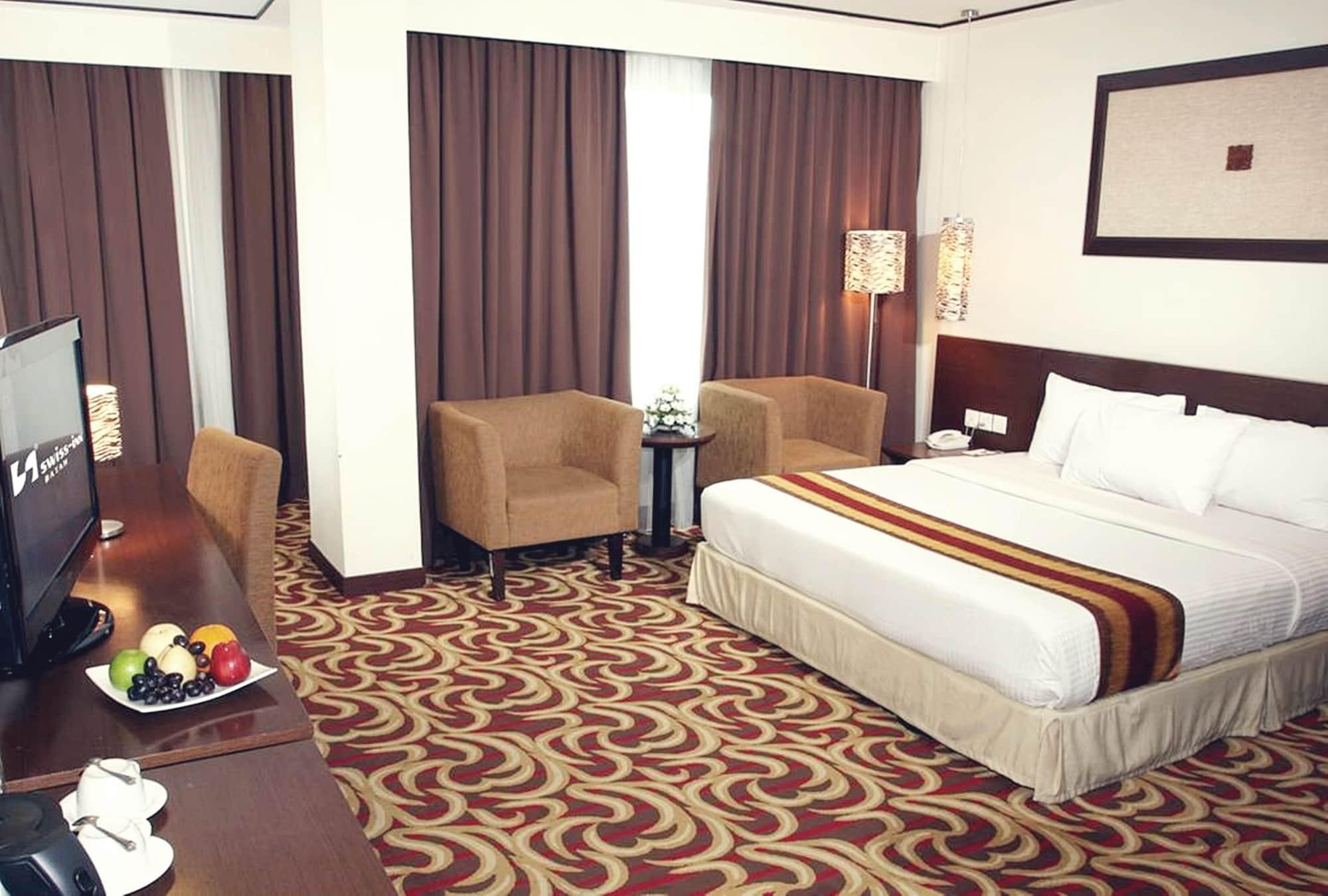 Swiss-Belinn Baloi Batam Nagoya Eksteriør bilde