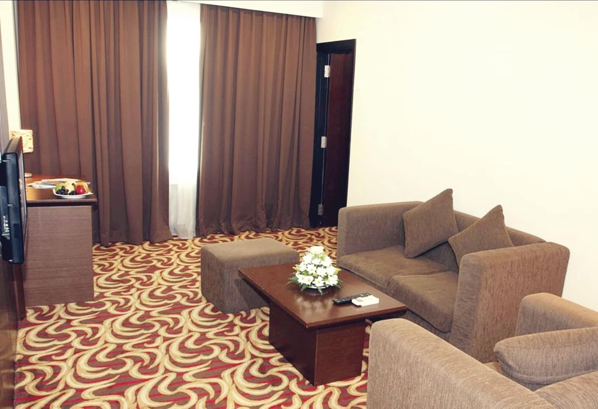 Swiss-Belinn Baloi Batam Nagoya Eksteriør bilde