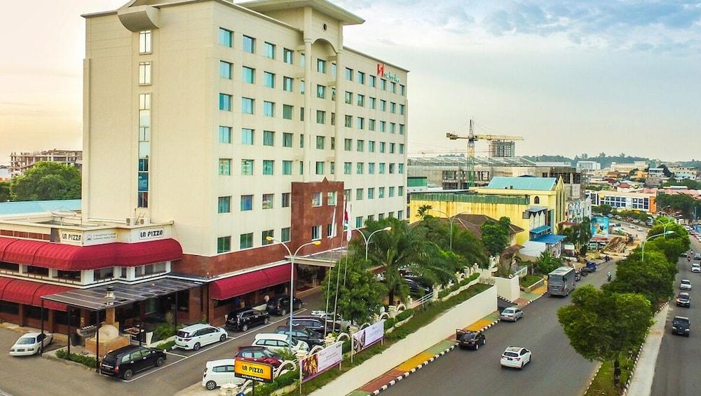 Swiss-Belinn Baloi Batam Nagoya Eksteriør bilde
