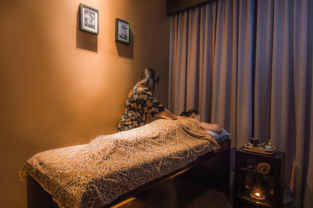 Swiss-Belinn Baloi Batam Nagoya Eksteriør bilde