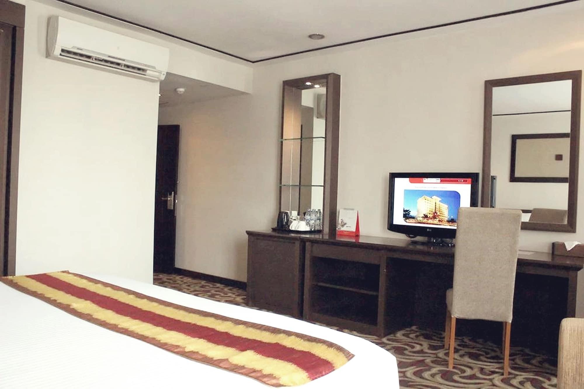 Swiss-Belinn Baloi Batam Nagoya Eksteriør bilde