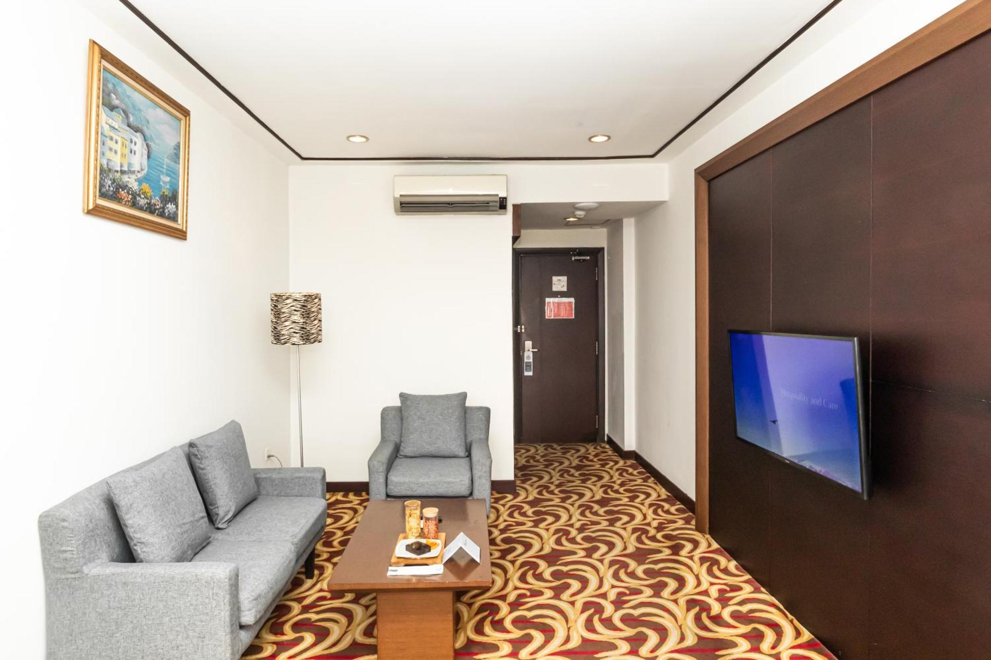 Swiss-Belinn Baloi Batam Nagoya Eksteriør bilde