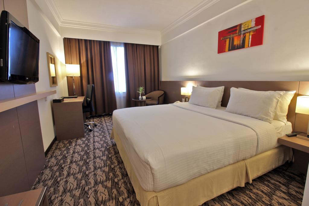 Swiss-Belinn Baloi Batam Nagoya Eksteriør bilde