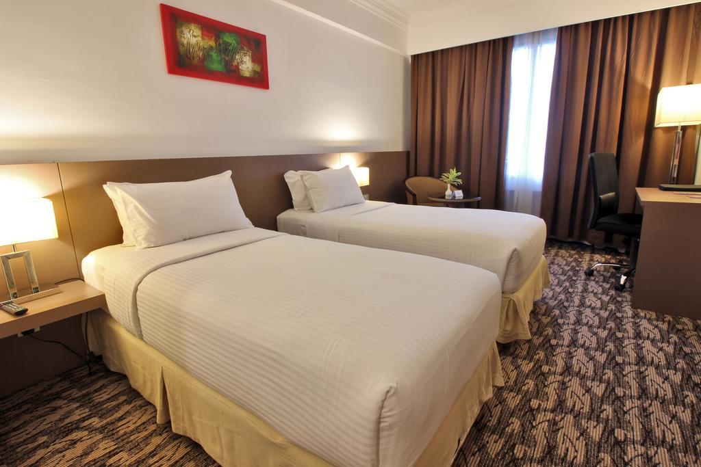 Swiss-Belinn Baloi Batam Nagoya Eksteriør bilde